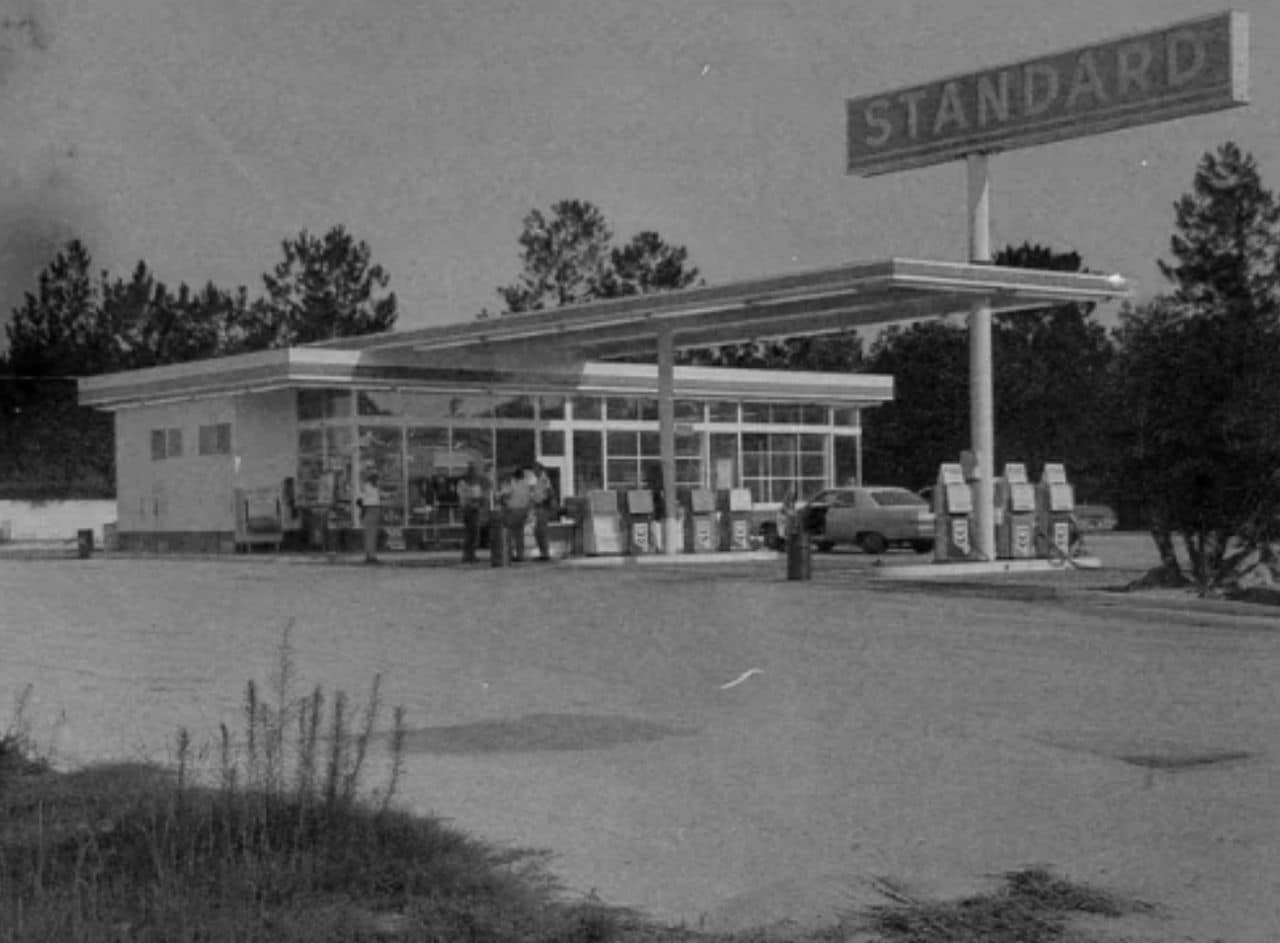 Bundy stopped at this gas station in Lake City
