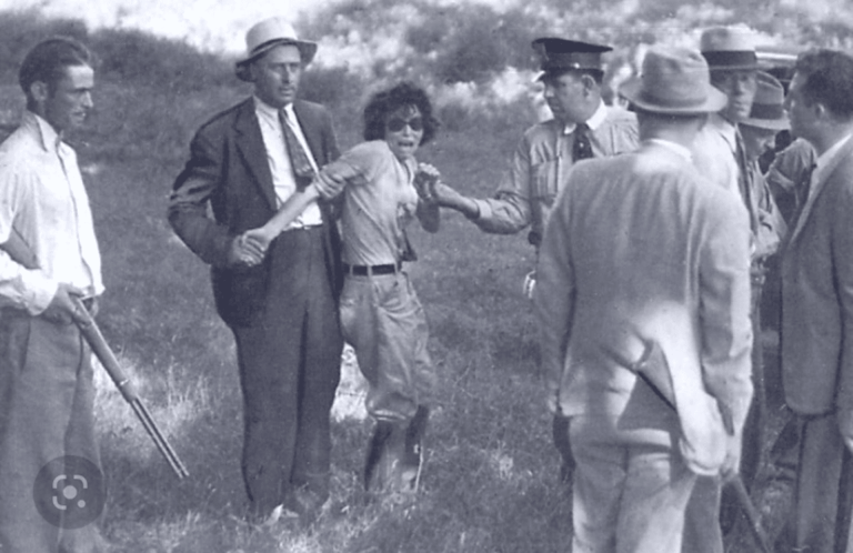 Bonnie & Clyde The Dexfield Shootout